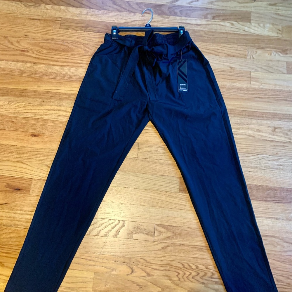 Kyodan black straight leg dress pants. Medium. NWT